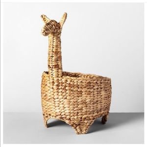 Opalhouse brand Decorative Water Hyacinth Llama Basket Natural. 21.8″ X 11.4″